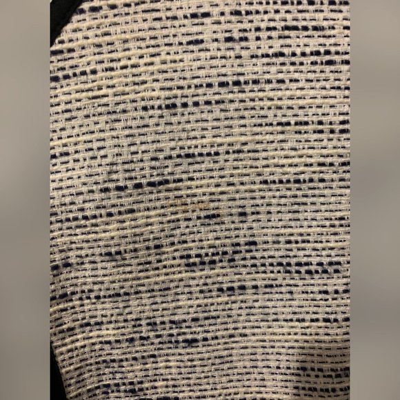 Aritzia Wilfred White Collarless Zip-Up Jacket - Picture 9 of 14